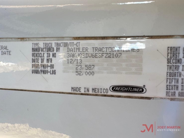 2014-freightliner-cascadia-evolution-day-cab-truck-tractor-image-24