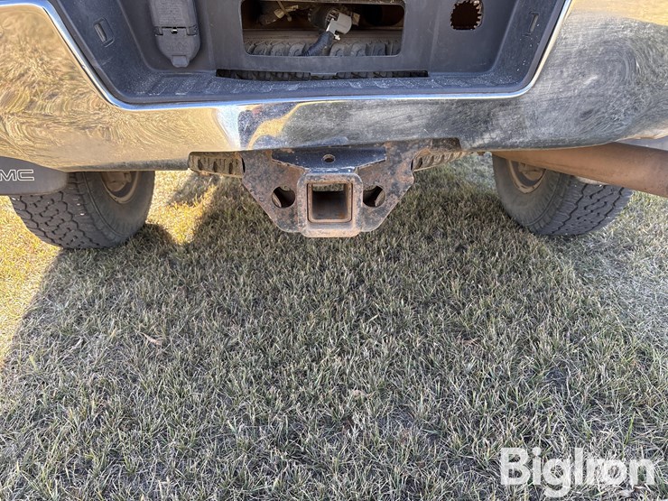 2015-gmc-sierra-2500-image-17