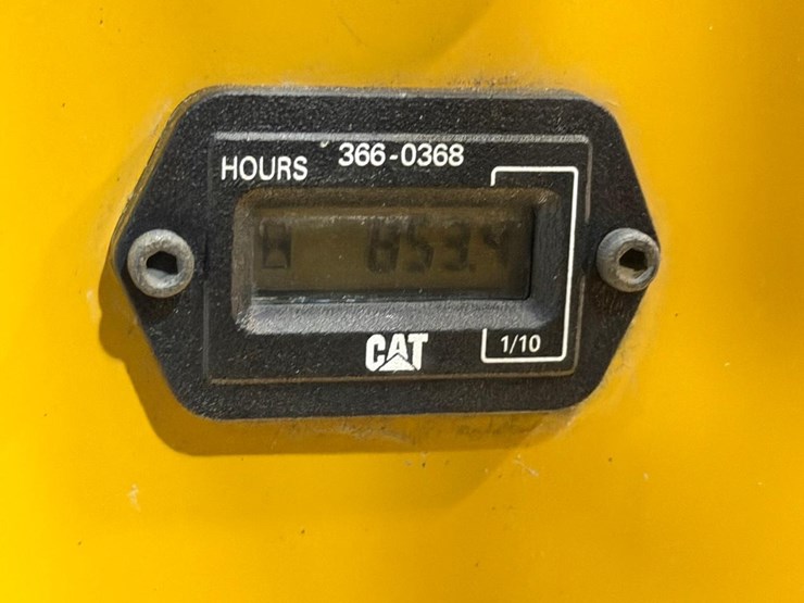 2019-caterpillar-cb1.7-image-19