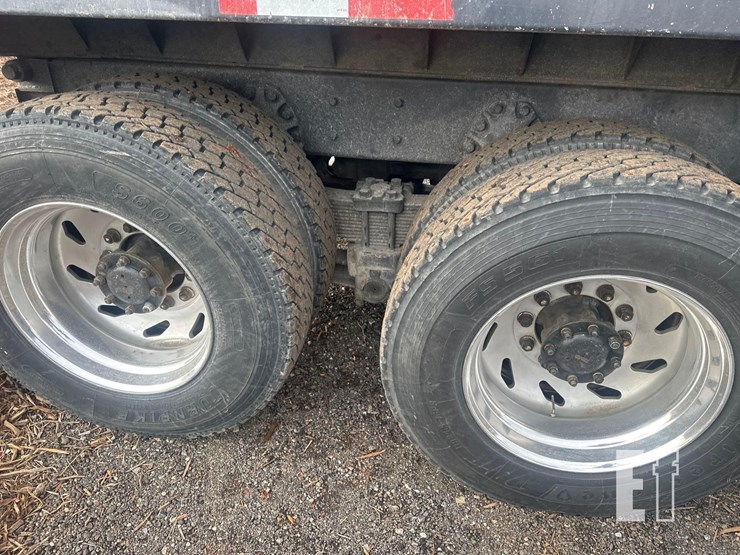 1999-kenworth-t800-image-12