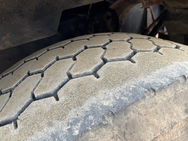 peterbilt-357-image-81