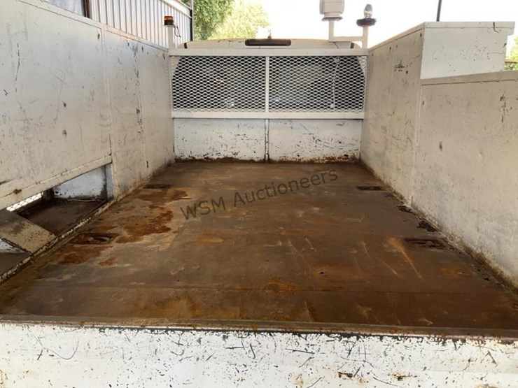 2006-chevrolet-silverado-3500-image-9