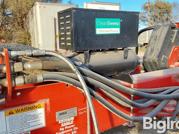 case-ih-1250-image-18