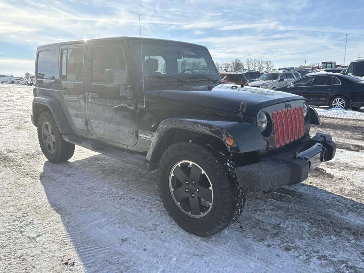 2012-jeep-wrangler-image-6