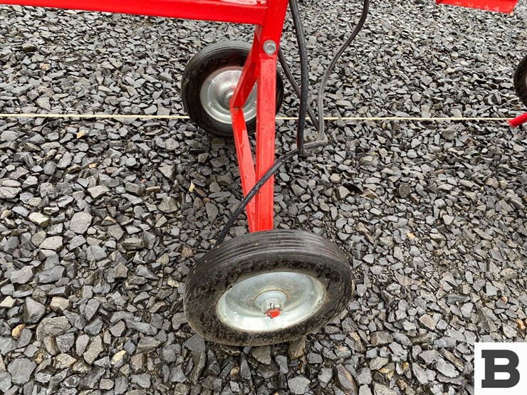 central-machinery-1.25-cu/ft-mini-cement-mixer-image-7