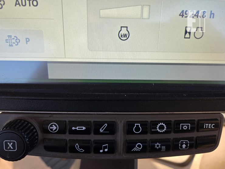 john-deere-8370r-image-33