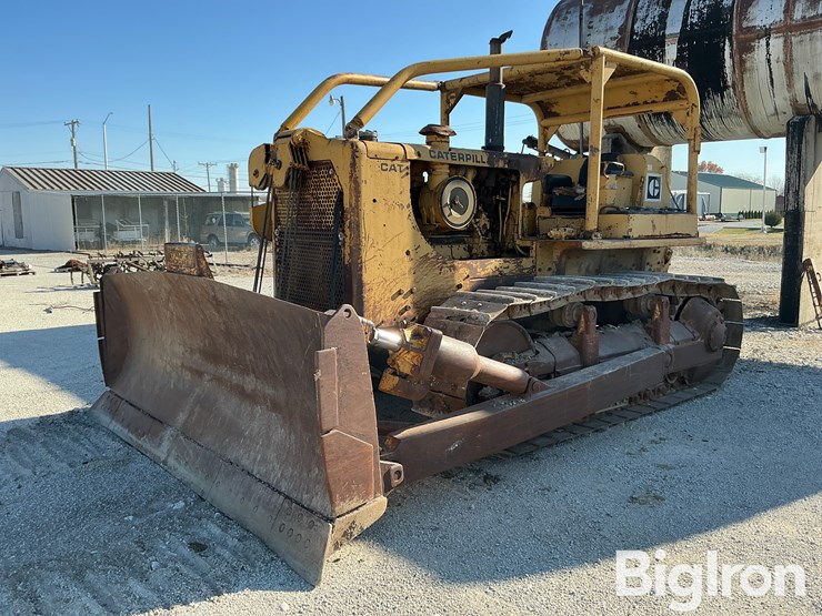 caterpillar-d7-image-1