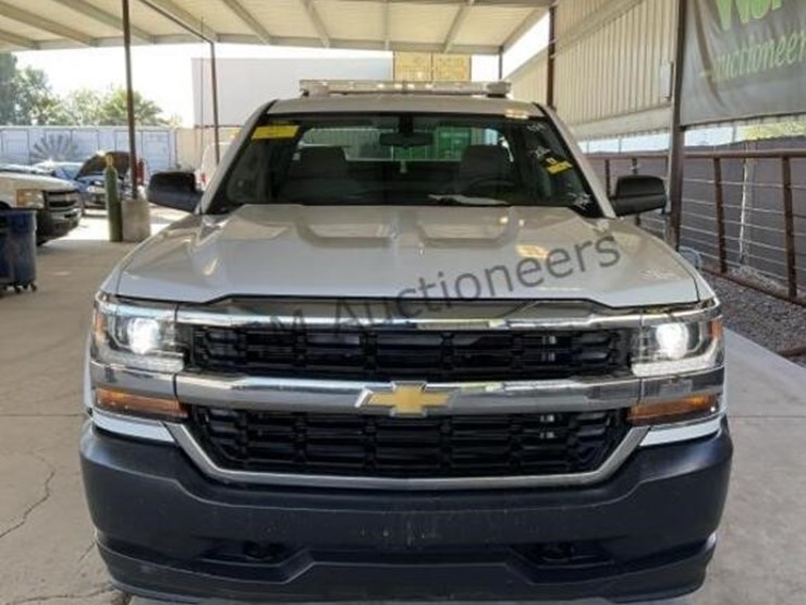 2016-chevrolet-silverado-1500-image-3