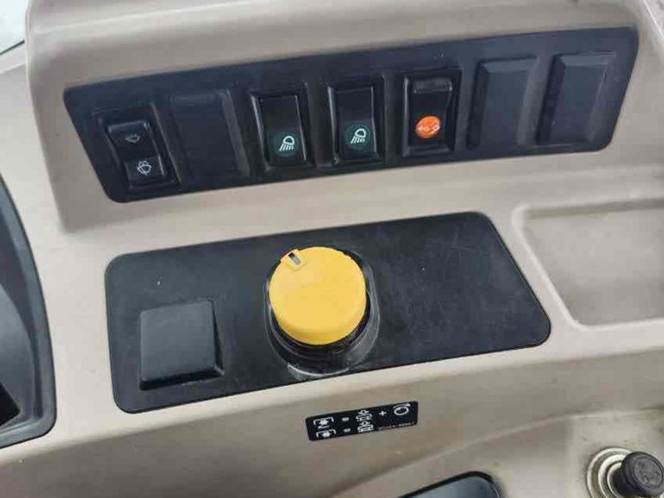 kubota-m7060-image-21