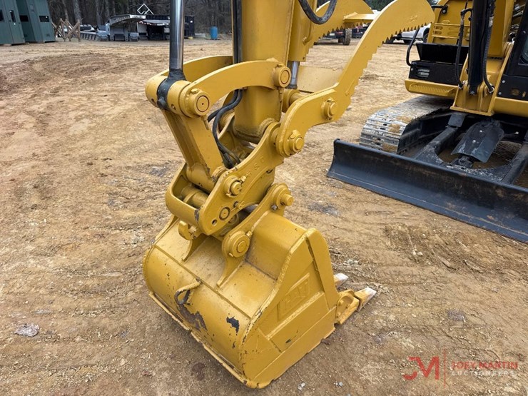 caterpillar-305.5e-image-14