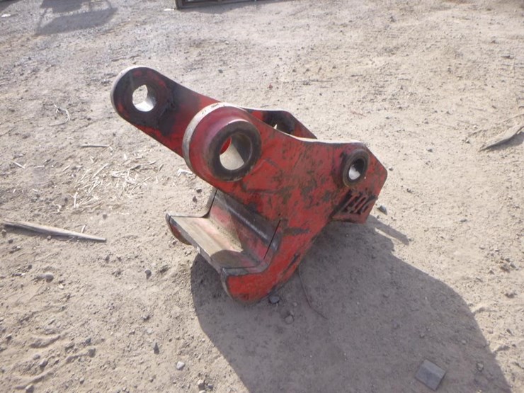 caterpillar-440-image-1