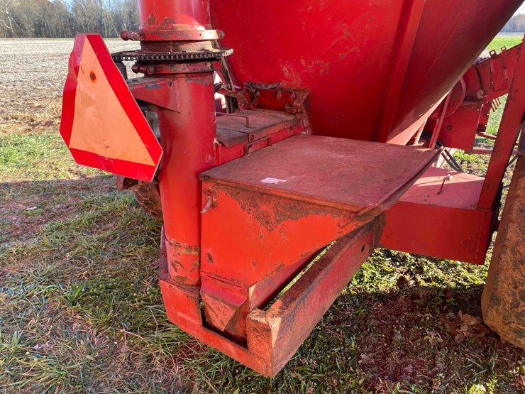 case-ih-1350-image-9