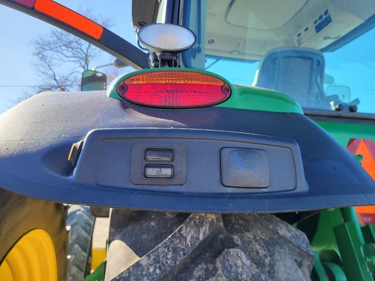 john-deere-8335r-image-30