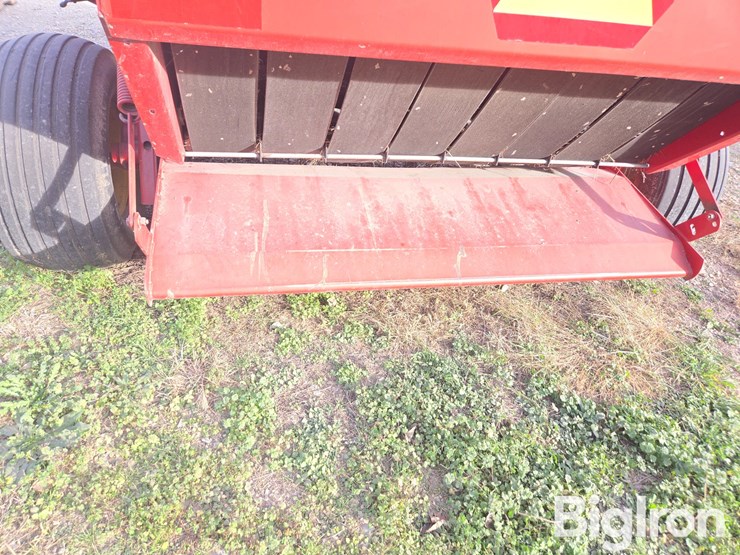 new-holland-688-image-18