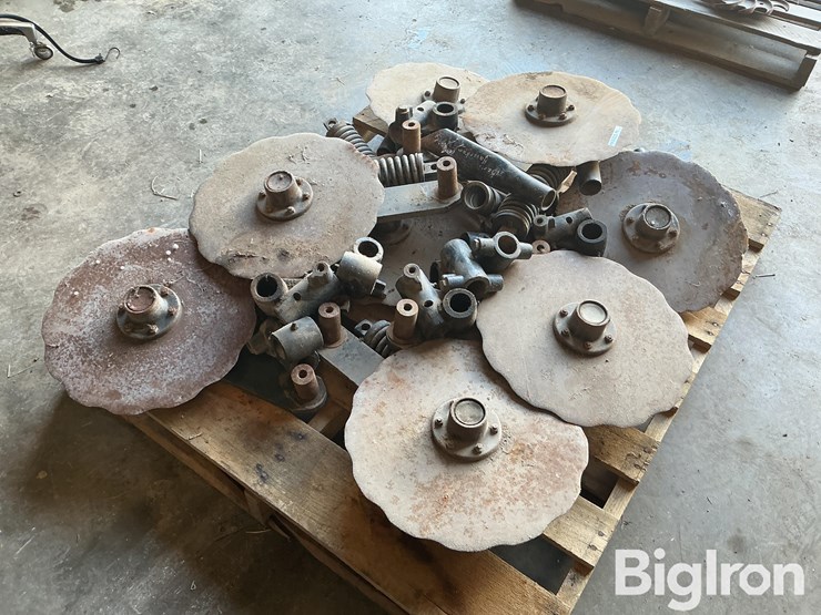 fertilizer-opening-disks-image-3