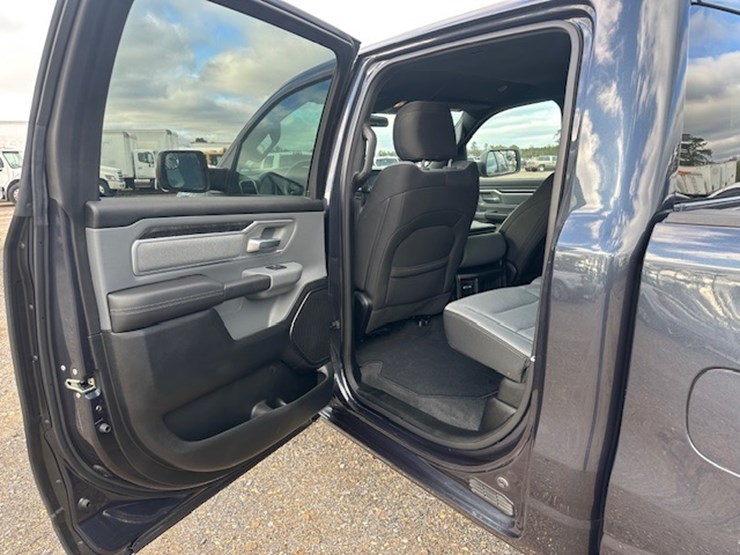 dodge-ram-1500-image-23