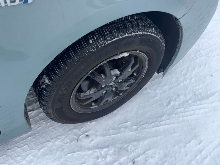 #1155-•-2013-toyota-prius-hybrid-(has-mn-title-in-delay)-image-9