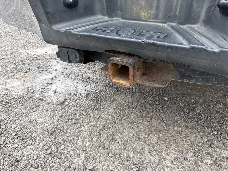 2012-ford-f250-xl-image-11