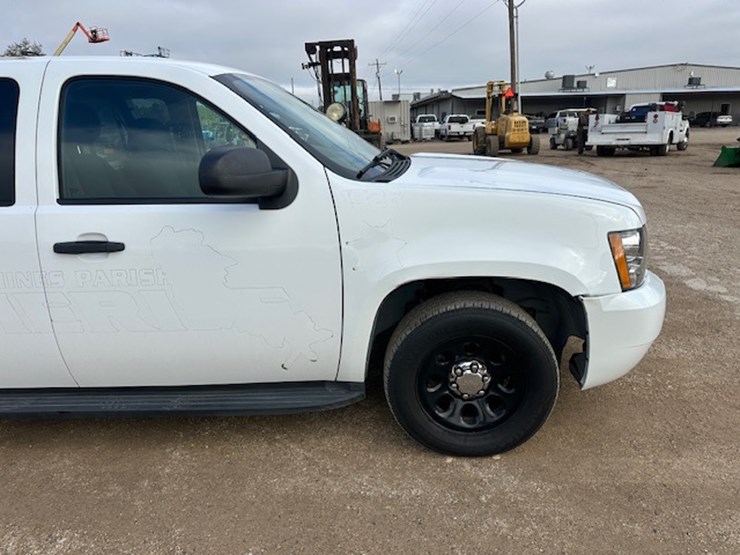 chevrolet-tahoe-image-16
