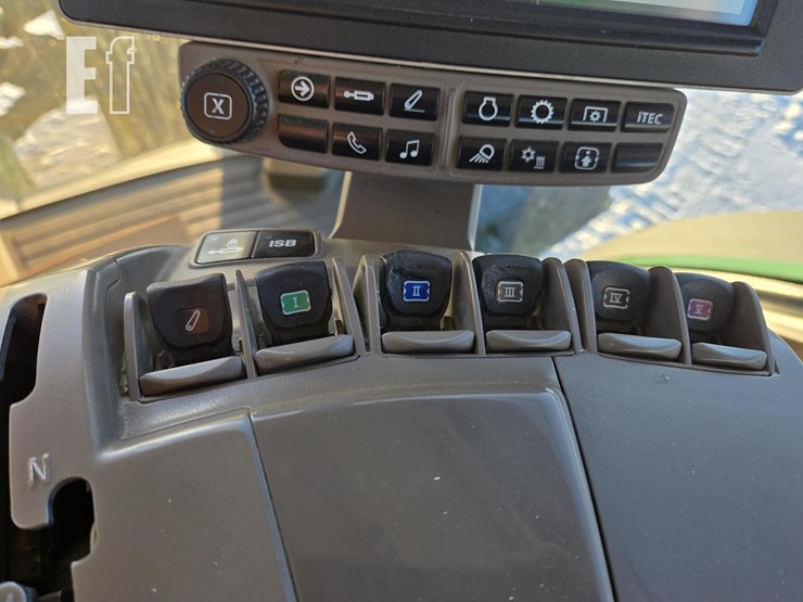 john-deere-8370r-image-36