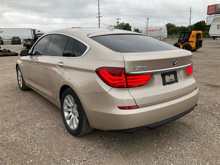 #2053-•-2010-bmw-550gt-car*-image-7