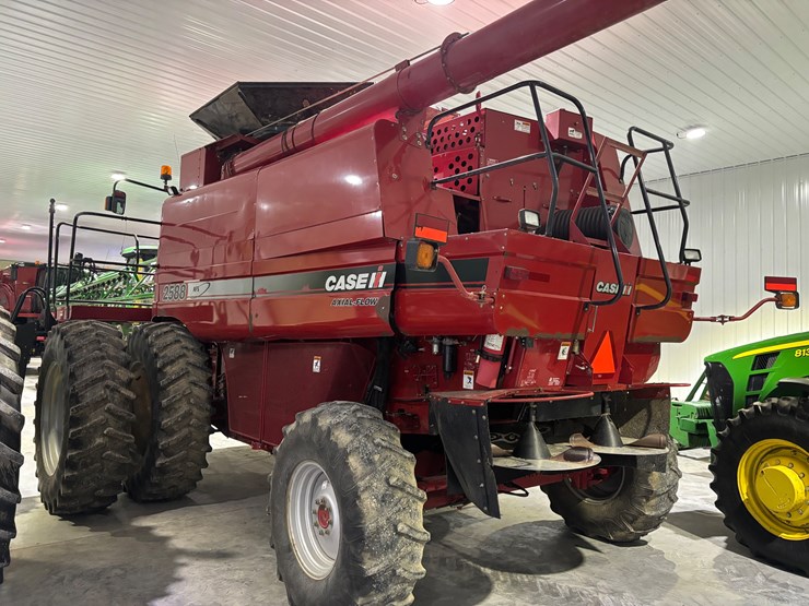 case-ih-2588-image-2