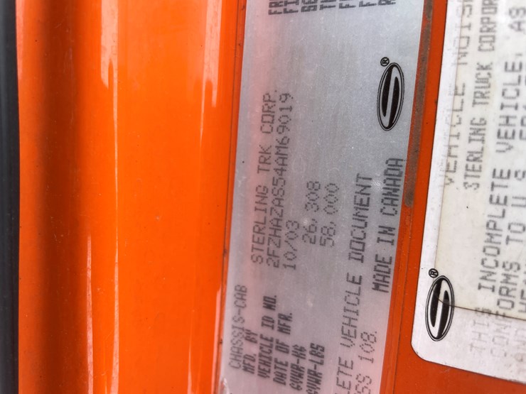 #1164-•-2004-sterling-plow-truck-(has-mn-title)-image-32