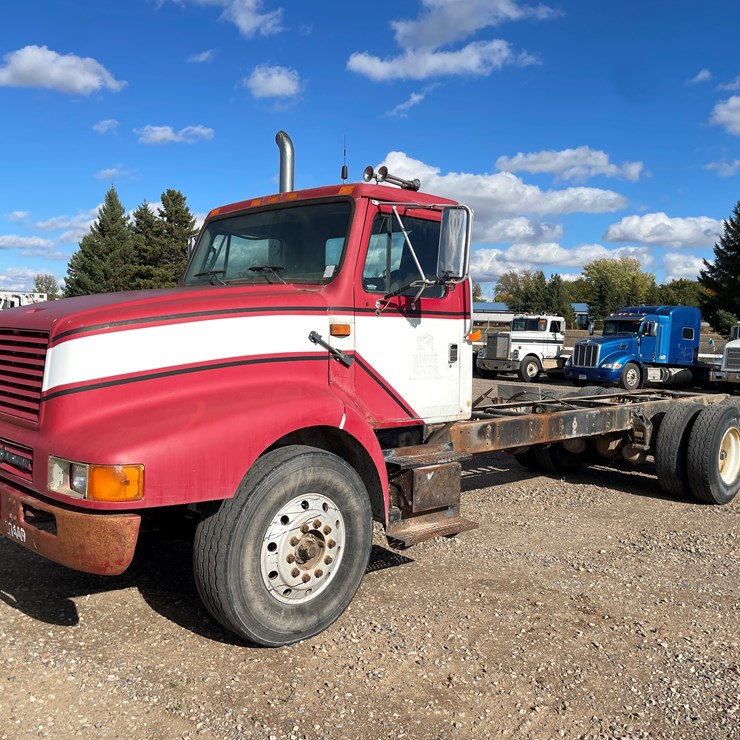 #1108 • 1996 International Cab and Chassis (Has MN Title)