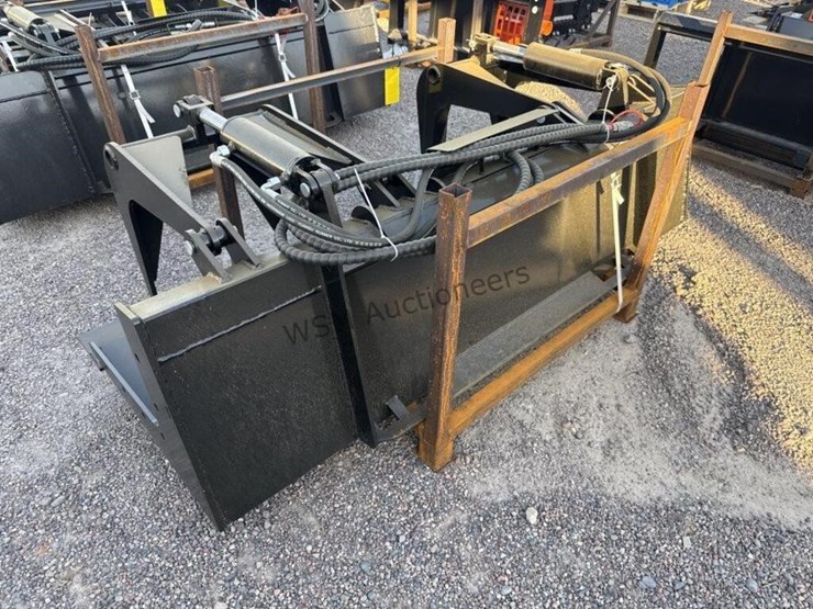 2025-giyi-pg72-plate-grapple-for-skid-steer-image-3