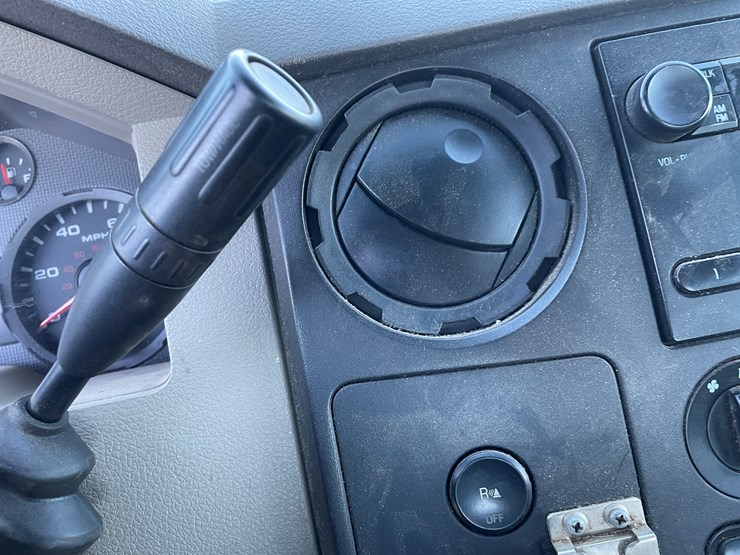 ford-f250-xl-image-61