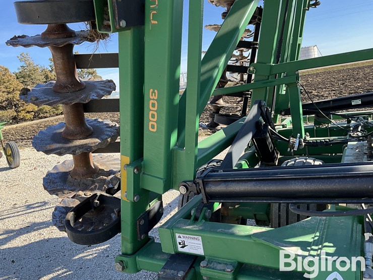 great-plains-3000tt-image-13