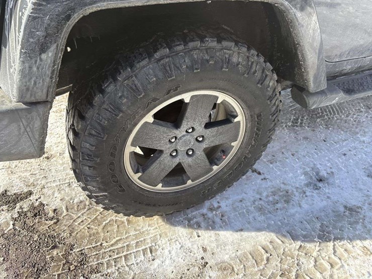 2012-jeep-wrangler-image-10