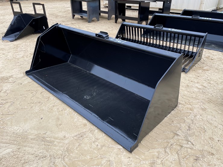 #2561-•-new-kc-84"-snow/litter-skid-steer-bucket-image-1