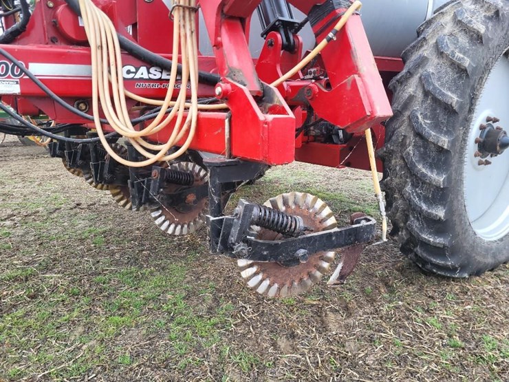 case-ih-2800-image-13