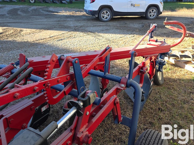 international-70-image-12