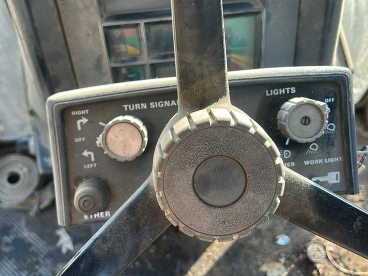 j-i-case-2590-image-34