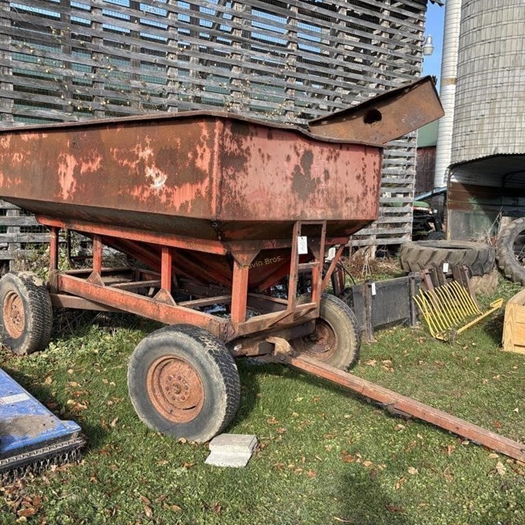 EZ Gravity Wagon on Running Gear