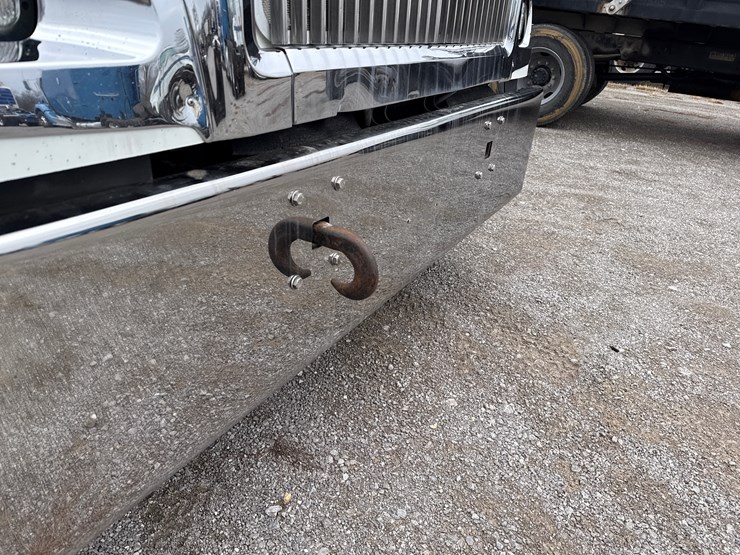 2016-international-9900i-image-10