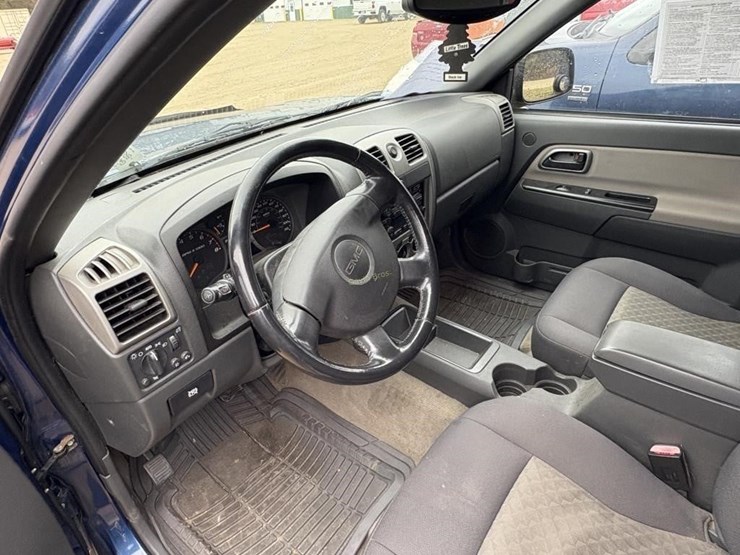 2005-gmc-regency-badlander-truck-image-14