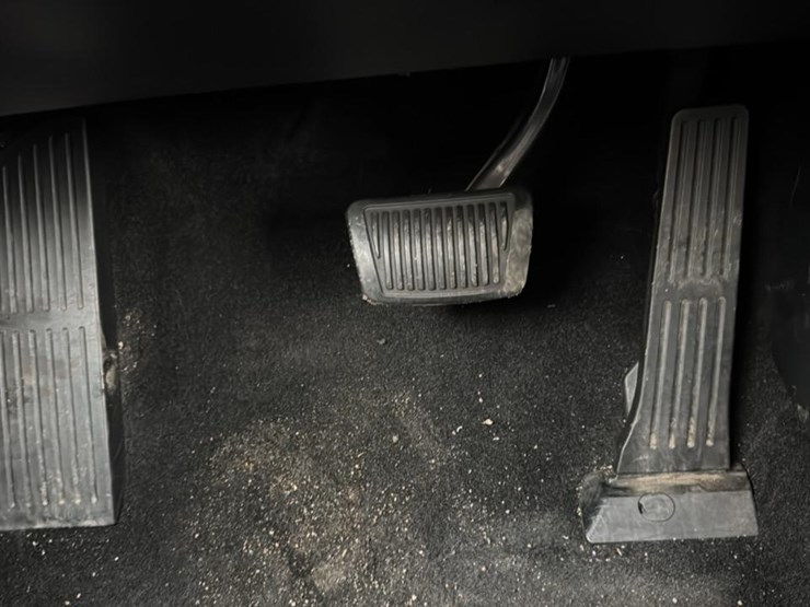 #2051-•-2017-kia-forte*-image-30