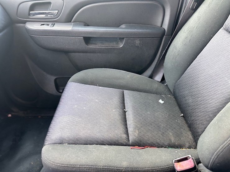 chevrolet-tahoe-image-35