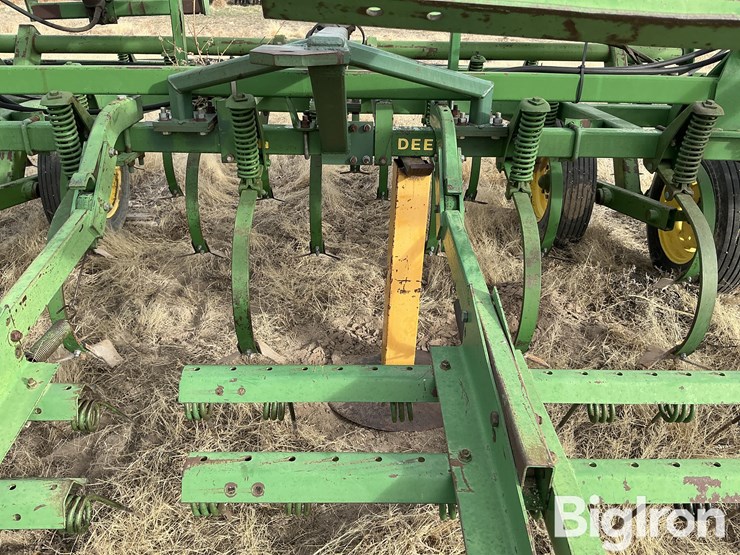john-deere-1010-image-10