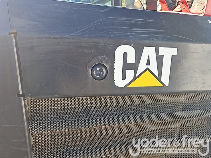 2017-caterpillar-299d2-image-19