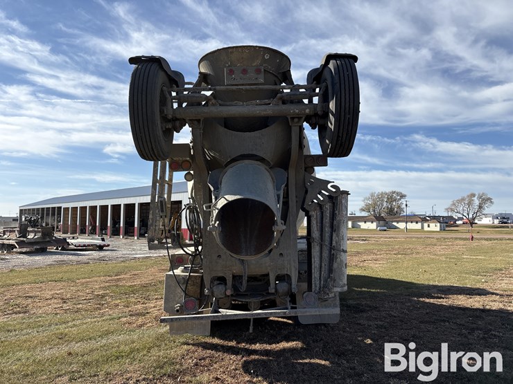 2003-mack-cv500-granite-tri/a-concrete-transit-mixer-truck-w/bridgemaster-booster-image-6