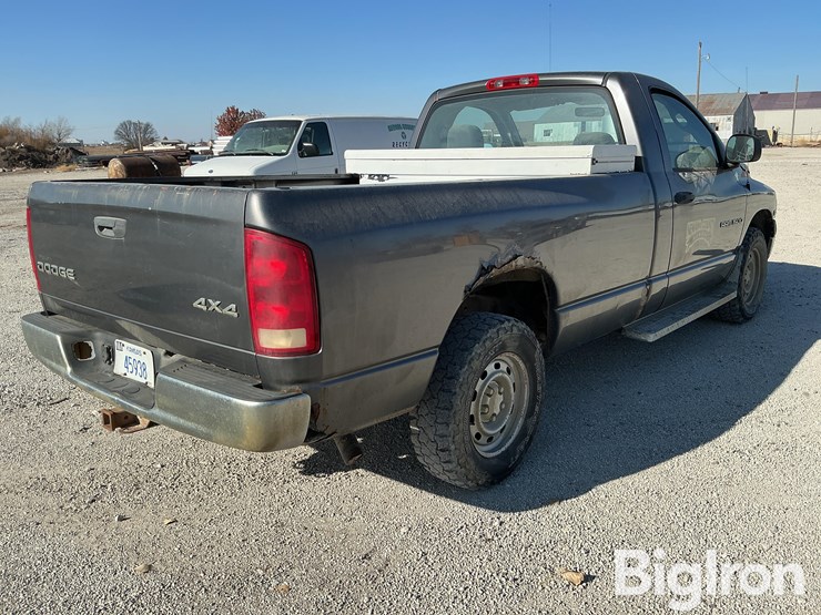 2004-dodge-1500-image-5