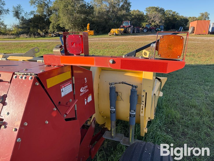 new-holland-fp230-image-16