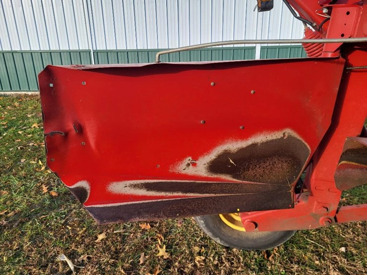 new-holland-1431-image-30