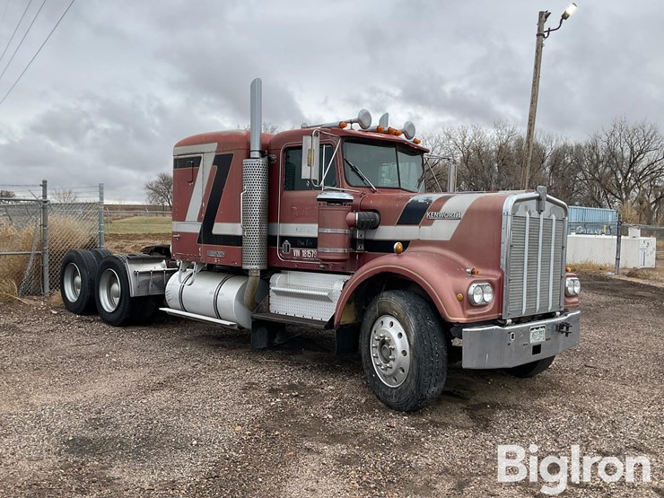 1980-kenworth-w900-image-3