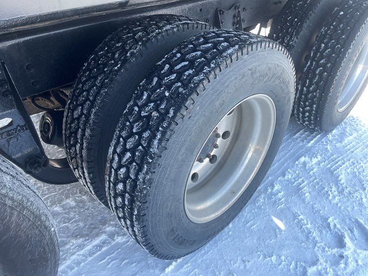 #1156-•-1987-mack-dump-truck-(has-mn-title)-image-11