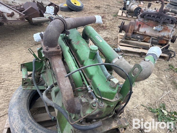 john-deere-329-image-13